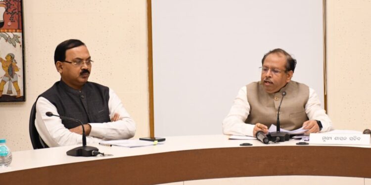 ମୋଟର ଯାନରୁ ହେବ ବକେୟା ଟିକସ ଛାଡ଼