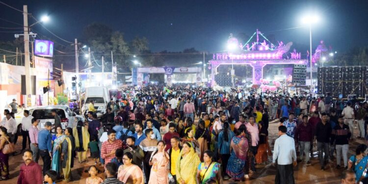 ଗୋଟିଏ ଦିନ ବଢିଲା କଟକ ବାଲିଯାତ୍ରା