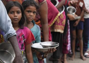 ଦାରିଦ୍ର୍ୟ ସୀମାରେଖାରୁ ବାହାରିଲେ ୨୪.୮୨ କୋଟି ଲୋକ