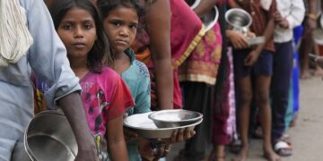 ଦାରିଦ୍ର୍ୟ ସୀମାରେଖାରୁ ବାହାରିଲେ ୨୪.୮୨ କୋଟି ଲୋକ