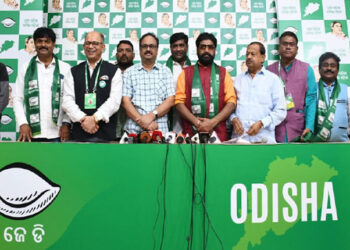 ବିଜେଡିର ମିଶ୍ରଣ ପର୍ବ, ସାମିଲ ହେଲେ ଯାତ୍ରା କଳାକାର