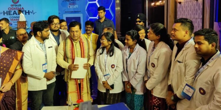 କେନ୍ଦ୍ର ଆୟୁଷ ମନ୍ତ୍ରୀଙ୍କୁ ଭେଟିଲେ ରାଜ୍ୟ ଆୟୁଷ ଡାକ୍ତର ଛାତ୍ରଛାତ୍ରୀ