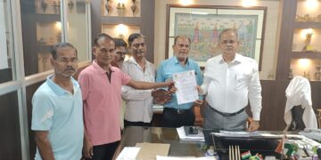 ନୟାଗଡ଼ ଓୟୁଜେ ପକ୍ଷରୁ ସାମ୍ବାଦିକଙ୍କ ପେନସନ୍ ଓ ସୁରକ୍ଷା ନେଇ ଦାବିପତ୍ର