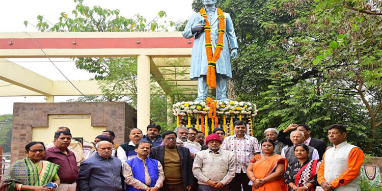 ବ୍ୟାସକବି ଫକୀର ମୋହନ ସେନାପତିଙ୍କ ରାଜ୍ୟସ୍ତରୀୟ ଜୟନ୍ତୀ ପାଳିତ