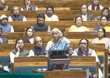 ଆୟକର ସ୍ଲାବ ଏବଂ ବ୍ୟବସ୍ଥାରେ କୌଣସିପରିବର୍ତ୍ତନ ନାହିଁ: ଅର୍ଥମନ୍ତ୍ରୀ ନିର୍ମଳା ସୀତାରମଣ