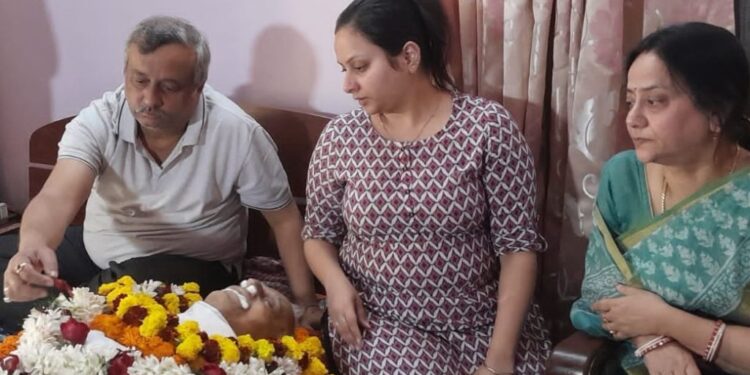 ସାହିତ୍ୟିକ ସାତକଡି ହୋତାଙ୍କ ଶେଷକୃତ୍ୟ ରାଷ୍ଟ୍ରୀୟ ସମ୍ମାନ ସହ ହେବ