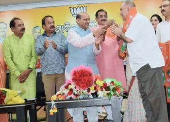 ବିଜେପିରେ ଯୋଗଦେଲେ ପୂର୍ବତନ ମନ୍ତ୍ରୀ ତଥା ବିଜେଡି ନେତା ଦେବାଶିଷ ନାୟକ