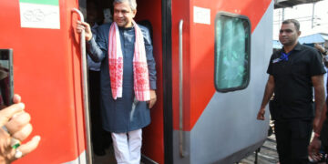 ଗୋରଖପୁର-ହଟିଆ ମୌର୍ଯ୍ୟ ଏକ୍ସପ୍ରେସ ସେବା ସମ୍ବଲପୁର ପର୍ଯ୍ୟନ୍ତ ସମ୍ପ୍ରସାରଣ