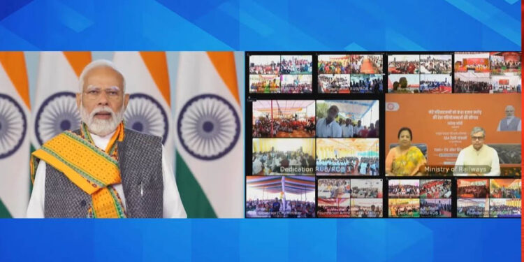 553 ରେଳ ଷ୍ଟେସନର ପୁନର୍ବିକାଶ ପାଇଁ 19,000 କୋଟିରୁ ଅଧିକ ମୂଲ୍ୟରେ ଭିତ୍ତିପ୍ରସ୍ତର ସ୍ଥାପନ କଲେ ପ୍ରଧାନମନ୍ତ୍ରୀ