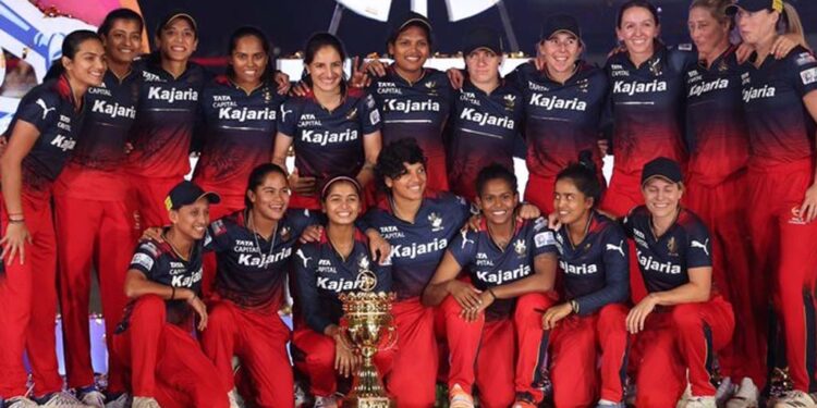 RCB ରଚିଲା ଇତିହାସ, ୧୬ ବର୍ଷ ପରେ ଜିତିଲା ଆଇପିଏଲ; ଫାଇନାଲରେ ହାରିଲା ଦିଲ୍ଲୀ