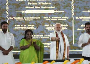 ପ୍ରଧାନମନ୍ତ୍ରୀଙ୍କ ତେଲେଙ୍ଗନା ଗସ୍ତ: ୫୬,୦୦୦ କୋଟିରୁ ଅଧିକ ମୂଲ୍ୟ ପ୍ରକଳ୍ପର କଲେ ଉଦ୍‌ଘାଟନ, ଶିଳାନ୍ୟାସ