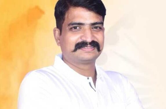 ଶଙ୍ଖ ଧରିଲେ ମନ୍ମଥ ରାଉତରାୟ