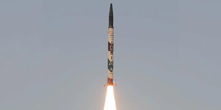 ‘ମିଶନ୍ ଦିବ୍ୟାସ୍ତ୍ର’: ଅଗ୍ନି -୫ ର ସଫଳ ପରୀକ୍ଷଣ, ସୀମା ମଧ୍ୟରେ ଆସିବେ ସମଗ୍ର ଚୀନ୍ ଏବଂ ପାକିସ୍ଥାନ