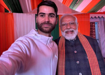 ଜମ୍ମୁ ଓ କଶ୍ମୀରର ସରକାରୀ ହିତାଧିକାରୀ ନାଜିମଙ୍କ ସହ ସେଲଫି ଉଠାଇଲେ ପ୍ରଧାନମନ୍ତ୍ରୀ