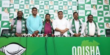 ବିଜେଡ଼ିରେ ଯୋଗ ଦେଲେ ସମ୍ବଲପୁର ମ୍ୟୁନିସିପାଲିଟିର ୪ଜଣ ପୂର୍ବତନ ବିଜେପି କାଉନସିଲର