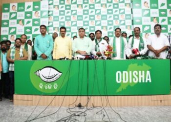ବିଜେଡ଼ିରେ ଯୋଗଦେଲେ ବିଜେପି ନେତା ରାମଚନ୍ଦ୍ର ପାଙ୍ଗୀ ଓ କଂଗ୍ରେସ ନେତା ଅଭିରାମ ହନ୍ତାଳ