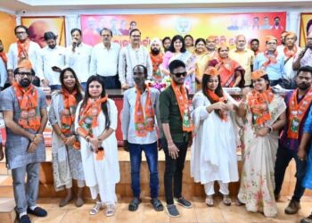 ବିଜେପିରେ ସାମିଲ ହେଲେ ଜି.ଉଦୟଗିରିର ପୂର୍ବତନ ବିଧାୟିକା ଅଜୟନ୍ତୀ ପ୍ରଧାନ ଏବଂ ଶିକ୍ଷାବିତ୍