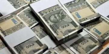 ଲୋକସଭା ନିର୍ବାଚନରେ ​​ଧନ ବଳ ରୋକିବାକୁ ଇସିଆଇ ସତର୍କ, ଦୈନିକ ଜବତ ହେଉଛି ୧୦୦ କୋଟି