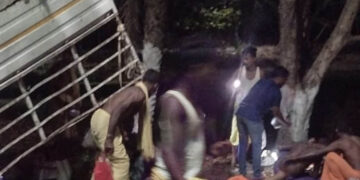 ମାନସିକ ଦଣ୍ଡୁଆ ଭକ୍ତଙ୍କ ପିକ୍ଅପ୍ ଗାଡ଼ି ଦୁର୍ଘଟଣାଗ୍ରସ୍ତ: ଦୁଇ ମୃତ, ୭ ଆହତ