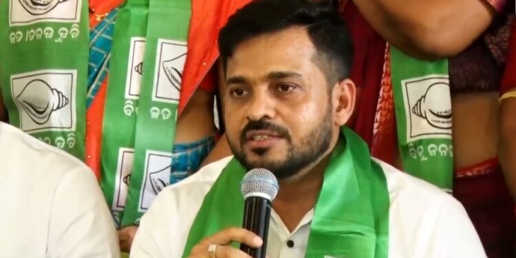 ବିଜେଡ଼ିରେ ଯୋଗଦେଲେ କୋରେଇ ନିର୍ବାଚନ ମଣ୍ଡଳୀର ବିଜେପି ନେତା ଆଲେକଜାଣ୍ଡର ଦାସ