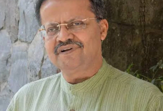 ନାମାଙ୍କନ ପତ୍ର ଦାଖଲ କଲେ ଭର୍ତ୍ତୃହରି ମହତାବ