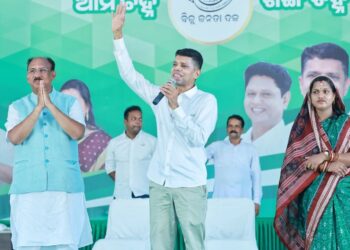 କାର୍ତ୍ତିକ ପାଣ୍ଡିଆନଙ୍କ ଉପକୂଳ ଓଡିଶାରେ ମାରାଥନ ପ୍ରଚାର