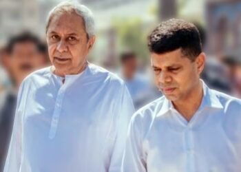 ମୁଖ୍ୟମନ୍ତ୍ରୀଙ୍କ ଲୋକପ୍ରିୟତା ଦେଖି ବିରୋଧୀଙ୍କ ମୁଣ୍ଡ କାମ କରୁନି, ଦିନରେ ଲଣ୍ଠନ ଦେଖାଉଛନ୍ତି: ଭିକେ ପାଣ୍ଡିଆନ