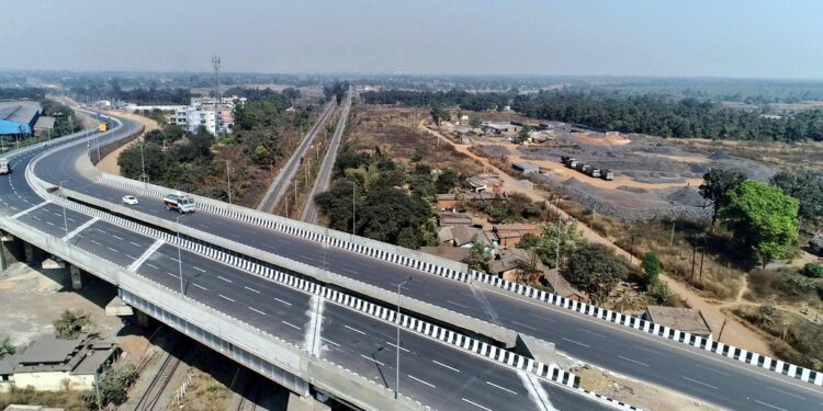 ଚୀନ୍‌କୁ ପଛରେ ପକାଇଲା ଭାରତ: ବିଶ୍ୱର ଦ୍ୱିତୀୟ ବୃହତ୍ତମ ସଡ଼କ ନେଟୱାର୍କରେ ପରିଣତ ହେଲା ହିନ୍ଦୁସ୍ଥାନ