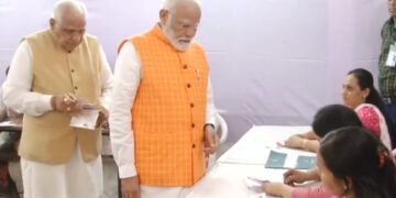 ଭୋଟ ଦେଲେ ପ୍ରଧାନମନ୍ତ୍ରୀ ମୋଦୀ