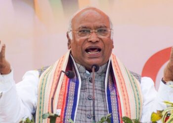 ବିଜେପିକୁ ଯଦି ନ ହଟାଇବା ତେବେ ସମ୍ବିଧାନ ବିପଦରେ ରହିବ: ଖଡଗେ