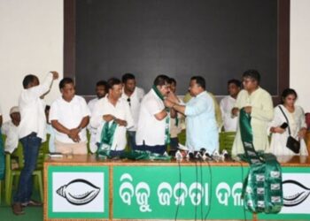 ବିଜେଡ଼ିରେ ଯୋଗ ଦେଲେ ଭୁବନେଶ୍ୱର-ଉତ୍ତରର ବରିଷ୍ଠ ବିଜେପି ନେତା ଯୁଗାଂଶୁ ଶେଖର ପଣ୍ଡା