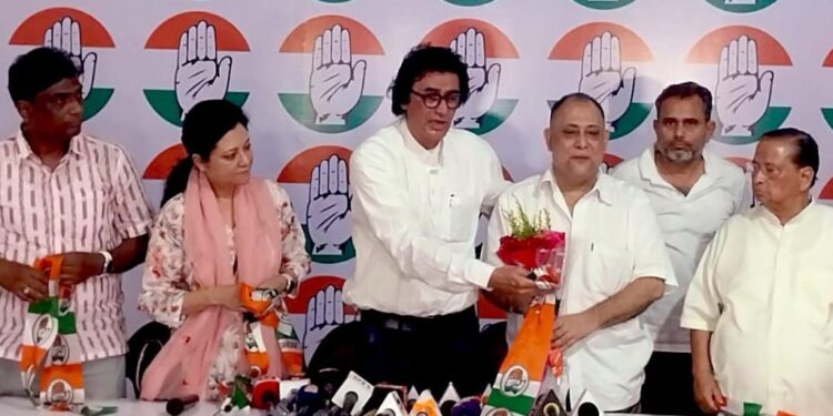 କଂଗ୍ରେସରେ ମିଶିଲେ ଦେବାଶିଷ ନାୟକ