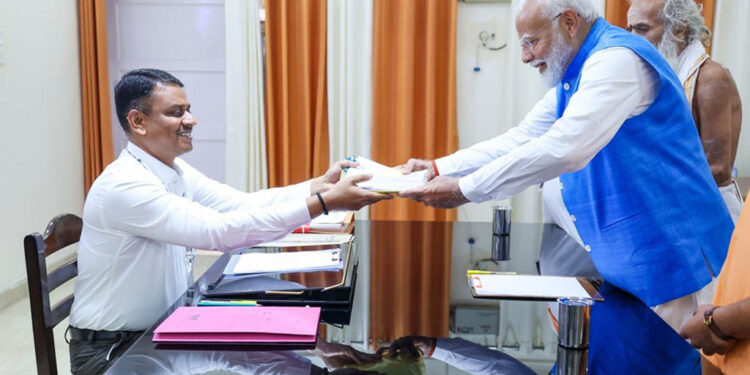 ବାରାଣାସୀରେ ଦାଖଲ କଲେ ନିର୍ବାଚନୀ ଆଫିଡେଭିଟ୍ ପିଏମ୍ ମୋଦି