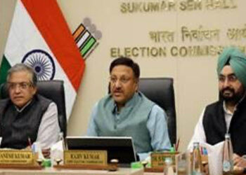 ସର୍ଭେ ଆଳରେ ଭୋଟରଙ୍କ ବିବରଣୀ ମାଗିବା ରାଜନୈତିକ ଦଳଙ୍କ ଲାଞ୍ଚ ଆଚରଣ ସଦୃଶ: ନିର୍ବାଚନ ଆୟୋଗ