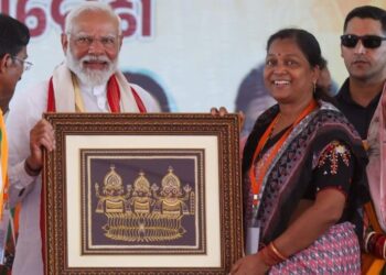 ମୋଦିଙ୍କ ତେରଚ୍ଛା ବାଣ, ଓଡିଶାରେ ମୁଖ୍ୟମନ୍ତ୍ରୀ ଜଣେ ଓଡିଆ ହେବେ