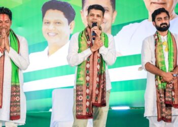 ଢେଙ୍କାନାଳର ବିଭିନ୍ନ ସ୍ଥାନରେ ବିଜେଡି ନେତା କାର୍ତ୍ତିକ ପାଣ୍ଡିଆନଙ୍କ ମାରାଥନ ପ୍ରଚାର