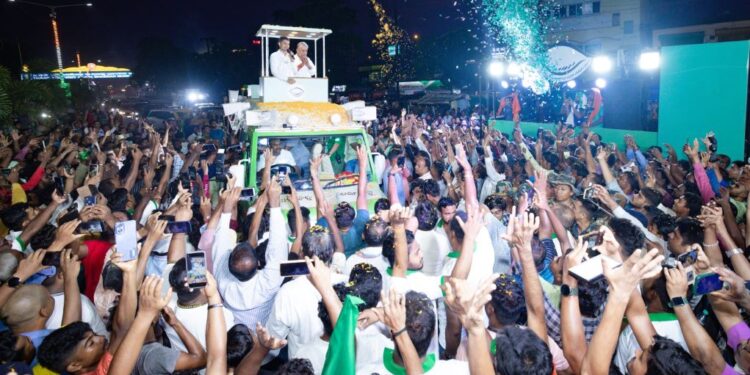 ଭଦ୍ରକ ରୋଡ ସୋ ରେ ଯୋଗ ଦେଇ ପ୍ରଚାର କଲେ ବିଜେଡି ନେତା କାର୍ତ୍ତିକ ପାଣ୍ଡିଆନ