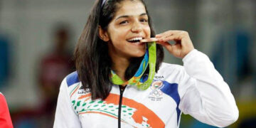 ଜିତିଲେ ବ୍ରିଜ ଭୂଷଣ, ହାରିଲେ ଦେଶର ଝିଅ: ପୁଅକୁ ଟିକେଟ ମିଳିବା ପରେ ଆକ୍ରମଣ କଲେ କୁସ୍ତି ଯୋଦ୍ଧା ସାକ୍ଷୀ