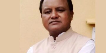 ଲୋକଙ୍କୁ ଭଲ ବ୍ୟବହାର ଦେଖାଇବାକୁ ପୁଲିସକୁ ନିର୍ଦ୍ଦେଶ ଦେଲେ ମୁଖ୍ୟମନ୍ତ୍ରୀ