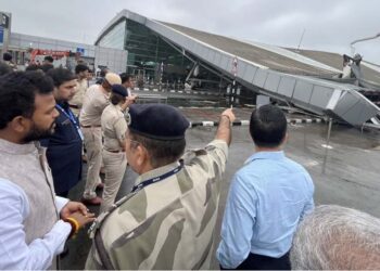 ବିମାନବନ୍ଦର ଦୁର୍ଘଟଣା ପରେ ବାତିଲ ହେଲା ବିମାନ, ମୃତକଙ୍କ ପରିବାରକୁ ୨୦ ଲକ୍ଷ ସହାୟତା