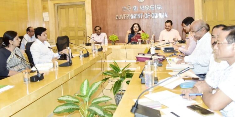 କ୍ୟାଚ୍ ଦ ରେନ୍ – ୨୦୨୪ କାର୍ଯ୍ୟକ୍ରମ ସଂପର୍କରେ ଉନ୍ନୟନ କମିଶନରଙ୍କ ସମୀକ୍ଷା