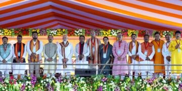 ଶପଥ ନେଲେ ୧୫ ଜଣିଆ ମନ୍ତ୍ରିମଣ୍ଡଳ