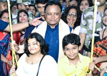 ପୋଡପିଠା ଓ ପାନ ଖାଇ, ଦୋଳି ଖେଳି, ରଜ ପାଳିଲେ ମୁଖ୍ୟମନ୍ତ୍ରୀ ମୋହନ ମାଝୀ