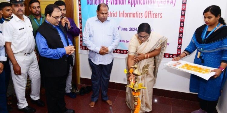 ଏଣିକି ବିଧାନସଭାର ସମସ୍ତ କାର୍ଯ୍ୟ କାଗଜମୁକ୍ତ ହେବ, ଆରମ୍ଭ ହେଲା ଇ-ବିଧାନ ତାଲିମ ଶିବିର