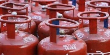 ହ୍ରାସ ପାଇଲା ବ୍ୟବସାୟିକ ଏଲପିଜି ସିଲିଣ୍ଡରର ଦାମ୍‌