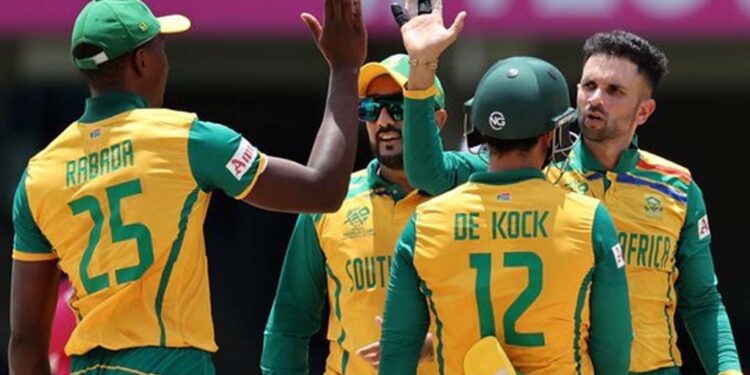 ଇଂଲଣ୍ଡ ଠାରୁ ବିଜୟ ପରେ ସେମିଫାଇନାଲର ନିକଟତର ହେଲା ଦକ୍ଷିଣ ଆଫ୍ରିକା