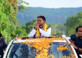 ଜନ୍ମ ମାଟି ରାଇକଳାରେ ମୁଖ୍ୟମନ୍ତ୍ରୀ: ପିଲାଦିନର ସ୍ମୃତି ମନେପକାଇଲେ ହେଲେ ଭାବବିହ୍ୱଳ