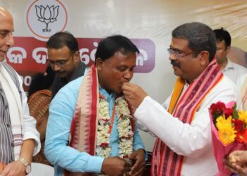 ଆଜି ମୁଖ୍ୟମନ୍ତ୍ରୀଙ୍କ ଶପଥ ଗ୍ରହଣ ଉତ୍ସବରେ ପ୍ରଧାନମନ୍ତ୍ରୀଙ୍କ ସହ ଯୋଗ ଦେବେ ନଅ ଟି ରାଜ୍ୟର ମୁଖ୍ୟମନ୍ତ୍ରୀ