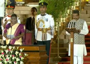 ପୁଣି ଥରେ ମନ୍ତ୍ରୀ ଭାବେ ଶପଥ ନେଲେ ଓଡ଼ିଆ ପୁଅ ଧର୍ମେନ୍ଦ୍ର ପ୍ରଧାନ