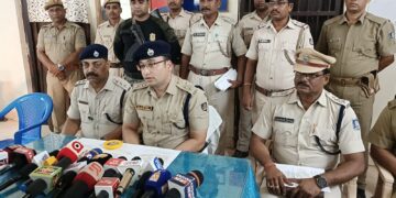 ହତ୍ୟାକାରୀର ସୂଚନା ଦେଲେ ନୟାଗଡ ଏସପି: ଜ୍ୱାଇଁ ଶାଶୂଙ୍କ ଗଳା କାଟି ହତ୍ୟା କରିଥିଲେ